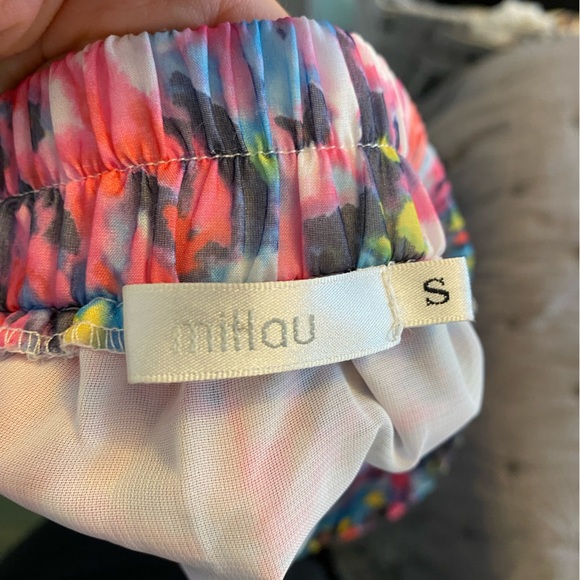 Silky mini skirt size S worn once from LF - Picture 5 of 5